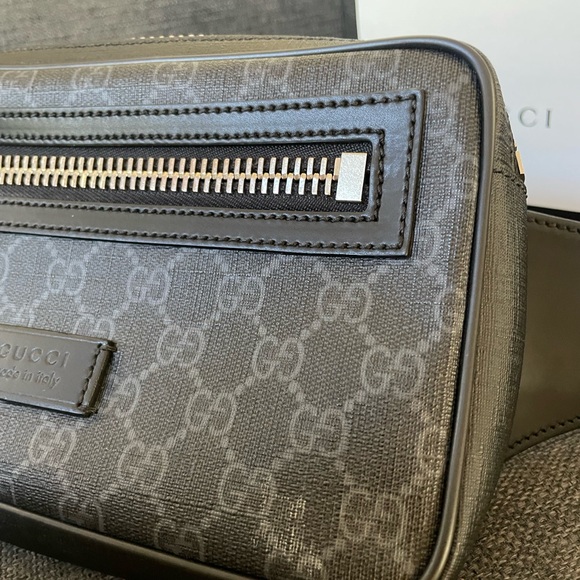 Gucci GG supreme monogram belt bag - Picture 5 of 13